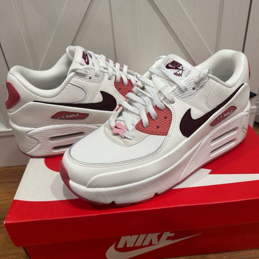 Nike Air Max 90 LV8 SE ‘Valentine's Day’ Women's 9.5